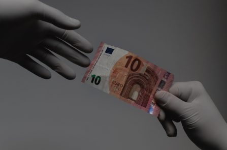 people-exchanging-money-3959485